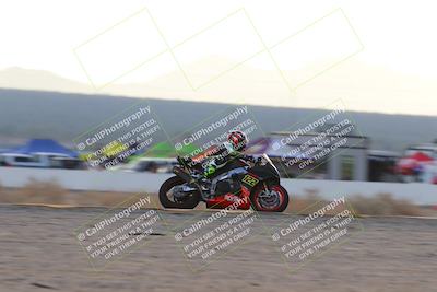 media/Sep-24-2022-CVMA (Sat) [[a45f954247]]/Race 14 Amateur Supersport Open/